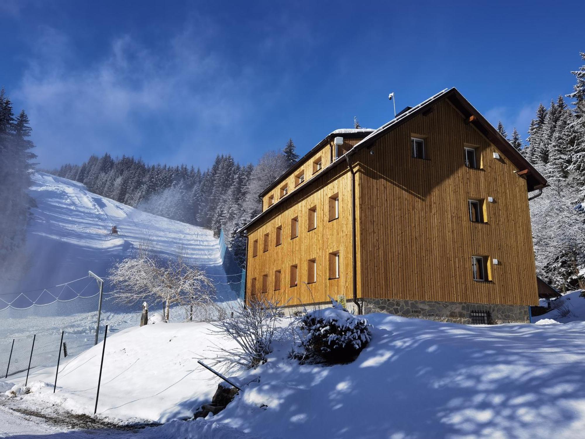 Apartments Rogla Jurgovo - Ski In Ski Out Lukanja Exterior foto